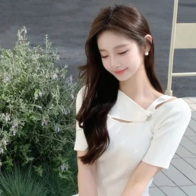 穿越被卡时空裂缝,挂机亿万年